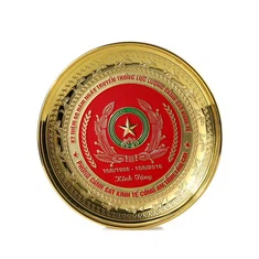 لوحة تذكارية مزخرفة مطلية بالذهب ثلاثية الأبعاد